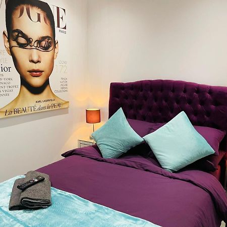 スラウSalt Hill Windsor Legoland Eton Heathrow Luxury 2 Bed 1 Bath Free Parkingアパートメント エクステリア 写真