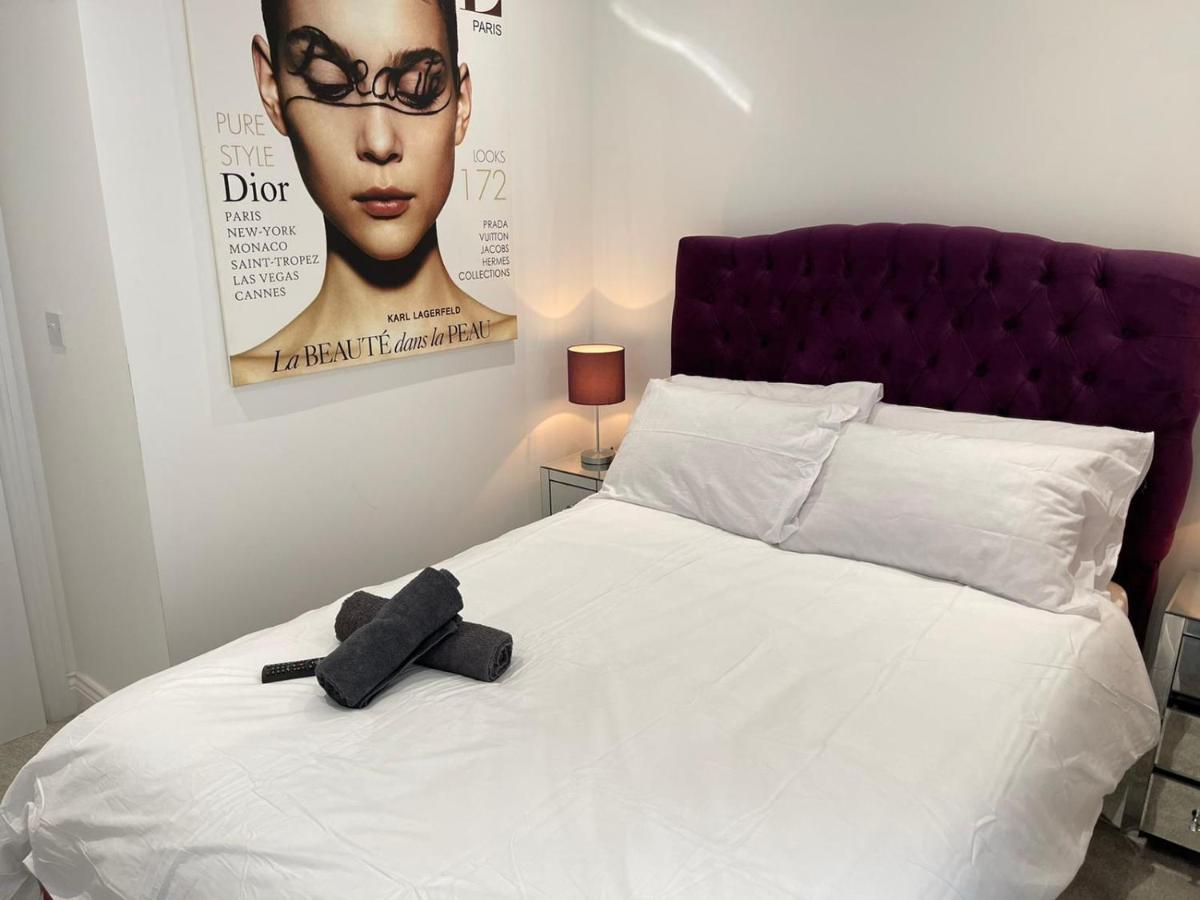 スラウSalt Hill Windsor Legoland Eton Heathrow Luxury 2 Bed 1 Bath Free Parkingアパートメント エクステリア 写真